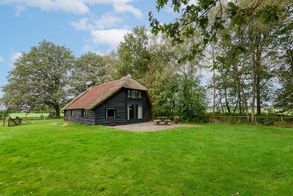 Prachtig Vrijstaand Familiehuis Op Groot Perceel Scherpenzeel  Exterior photo